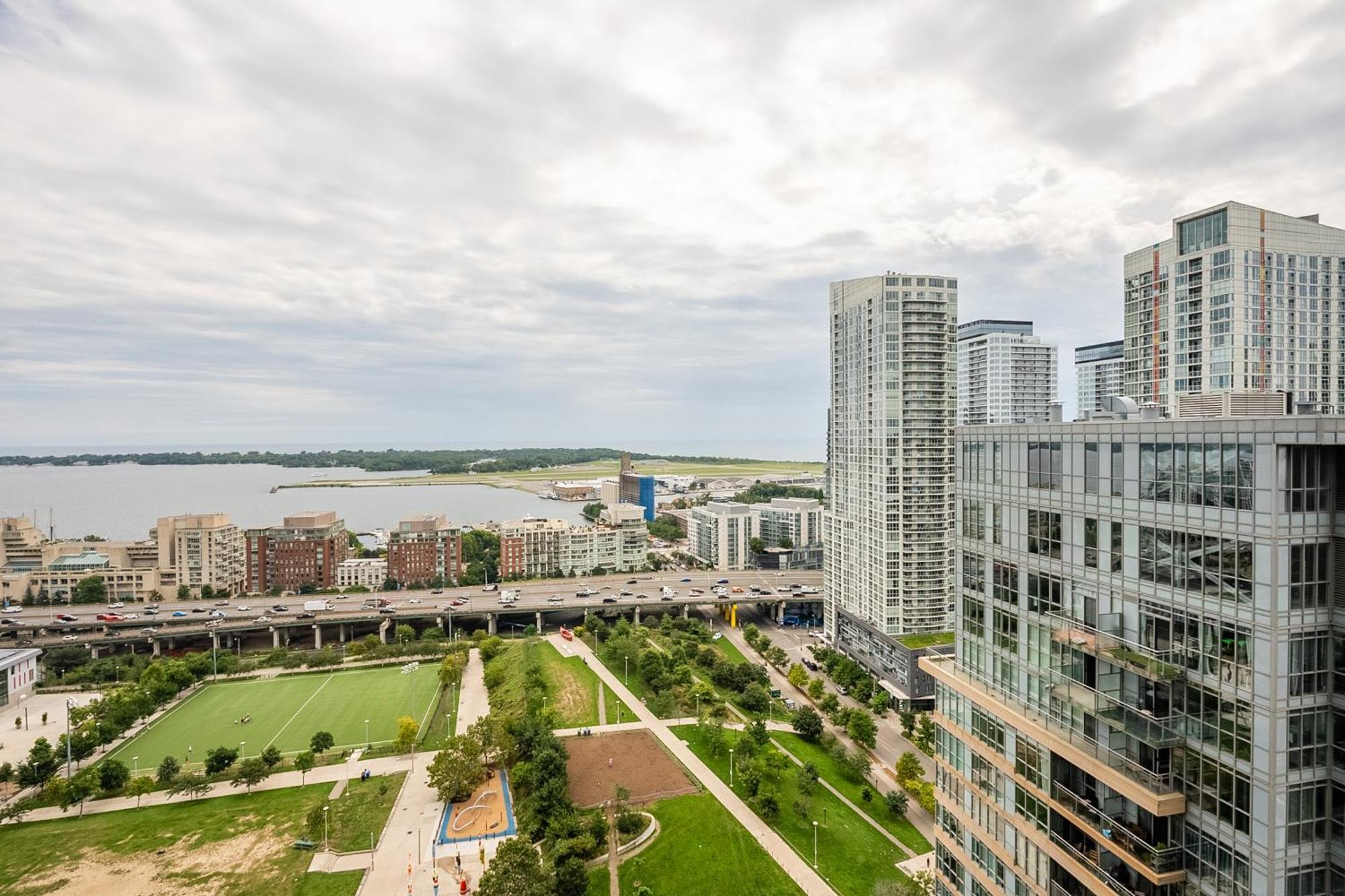 Globalstay Elegant Downtown Apartments Toronto Esterno foto