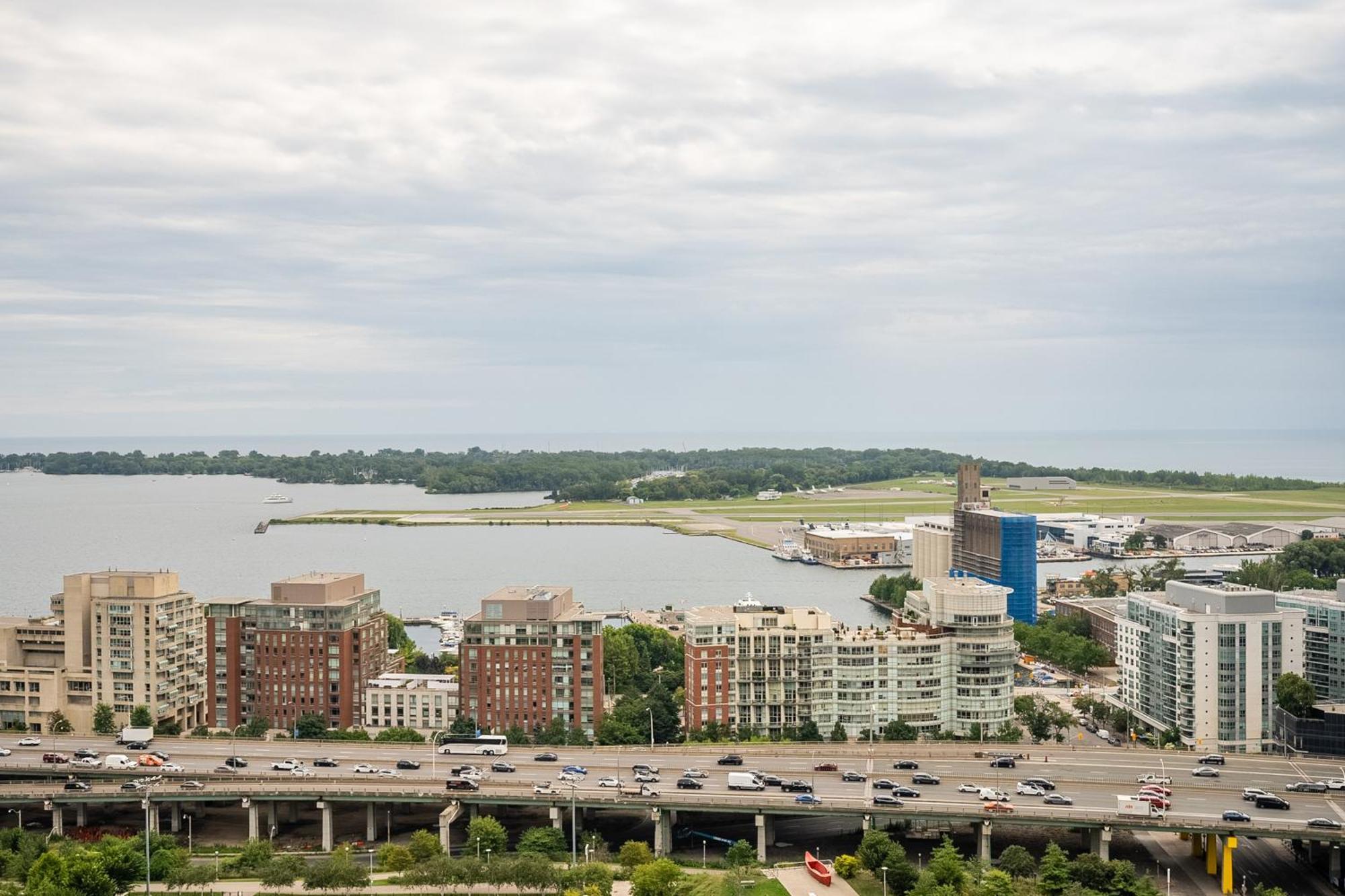 Globalstay Elegant Downtown Apartments Toronto Esterno foto