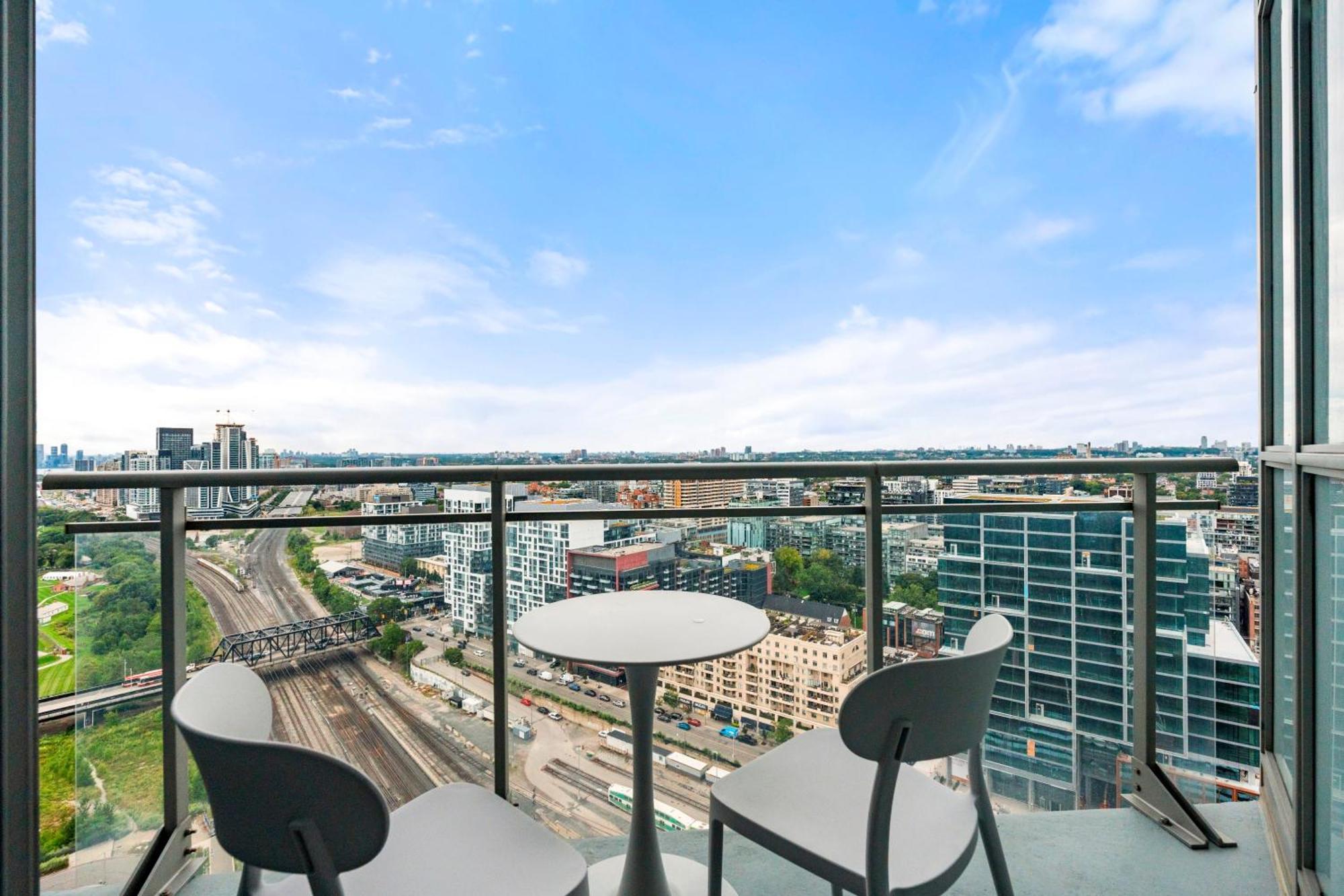 Globalstay Elegant Downtown Apartments Toronto Esterno foto