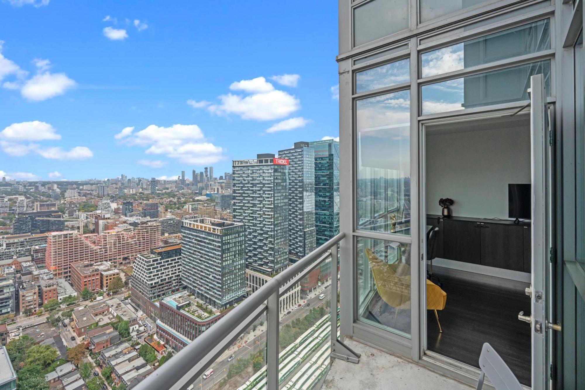 Globalstay Elegant Downtown Apartments Toronto Esterno foto